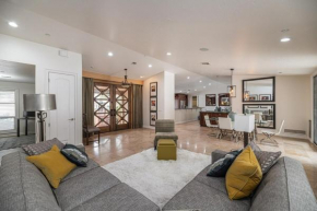 Private Executive Home, Pet Friendly, Walkable